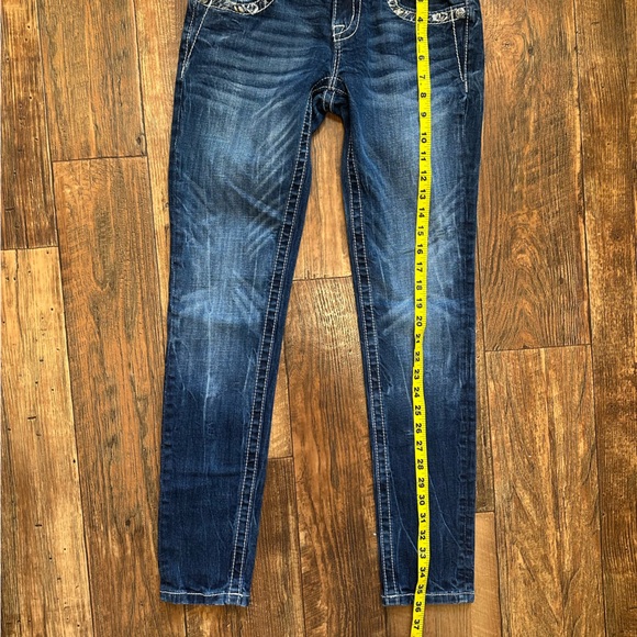 Miss Me Women's Embellished Denim Jeans - Picture 8 of 10